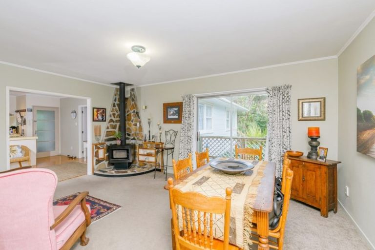 Photo of property in 42 Infidel Place, Torbay, Auckland, 0630