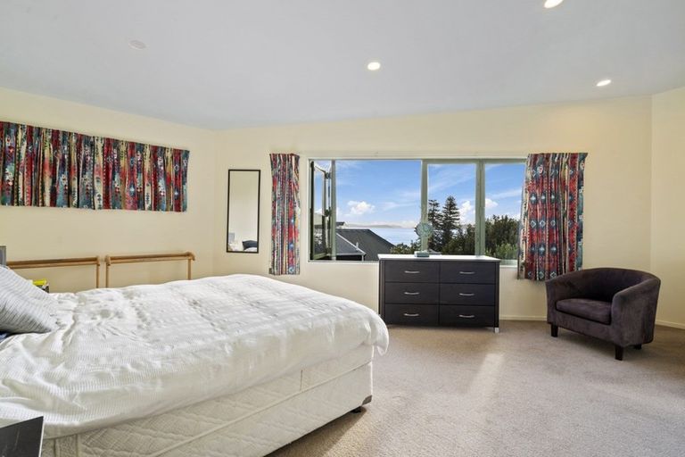 Photo of property in 19 Rewa Place, Russell, 0202