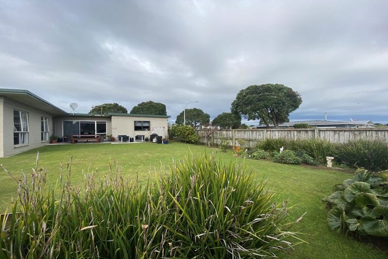Photo of property in 1 Sarten Street, Waitara, 4320