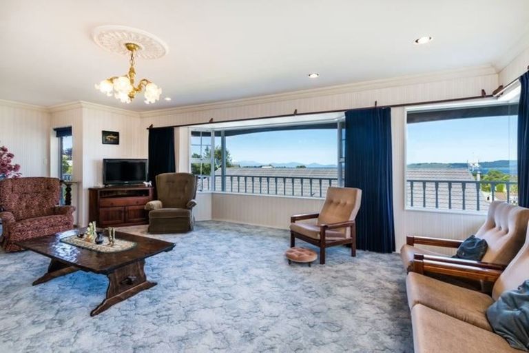 Photo of property in 6 Golders Place, Richmond Heights, Taupo, 3330