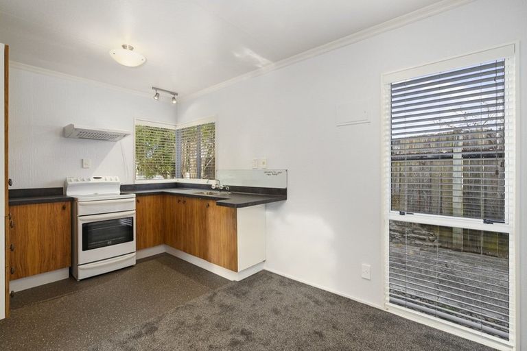 Photo of property in 4 Coromandel Court, Roslyn, Palmerston North, 4414