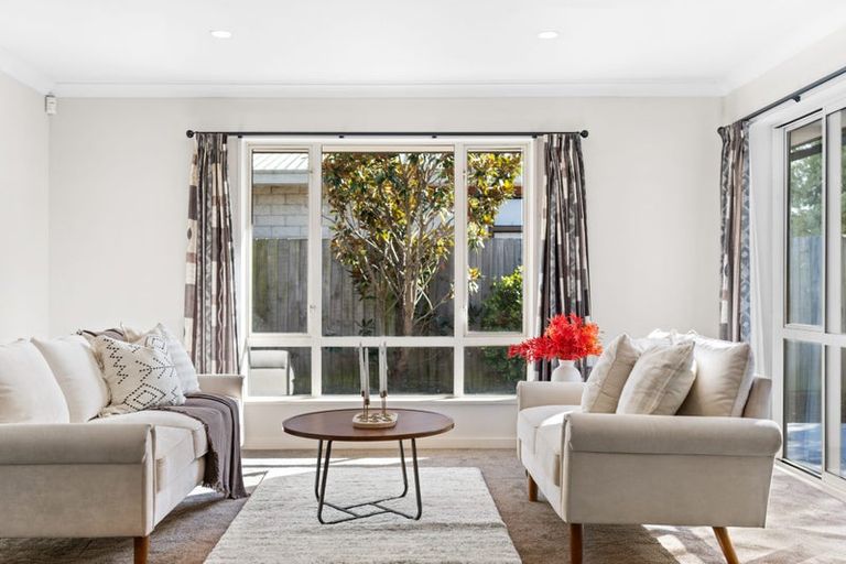 Photo of property in 92 Condell Avenue, Papanui, Christchurch, 8053