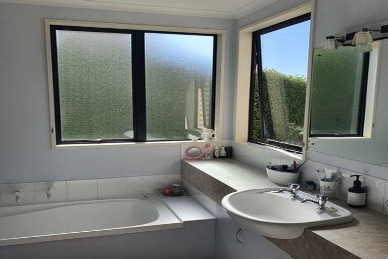 Photo of property in 76a Douglas Street, Highfield, Timaru, 7910