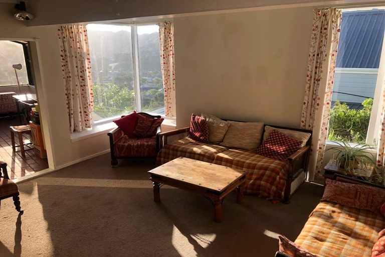 Photo of property in 9 Indira Place, Khandallah, Wellington, 6035