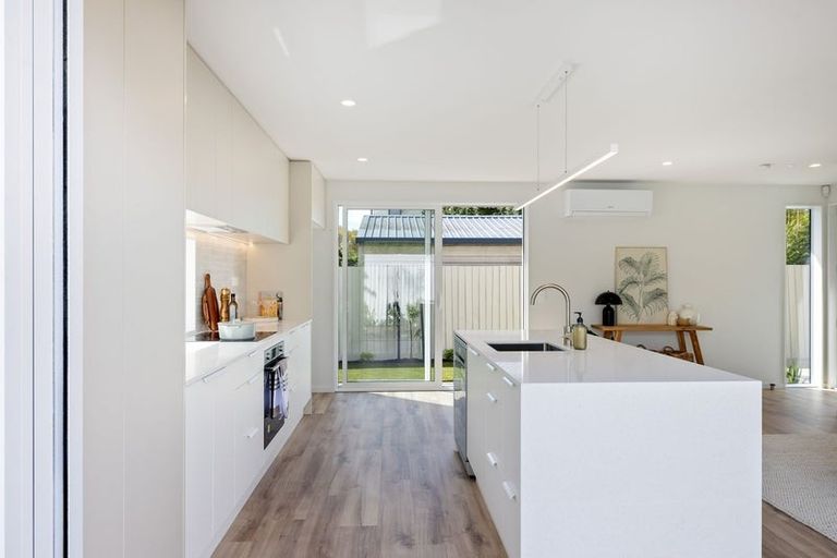 Photo of property in 3/499 Durham Street North, St Albans, Christchurch, 8014