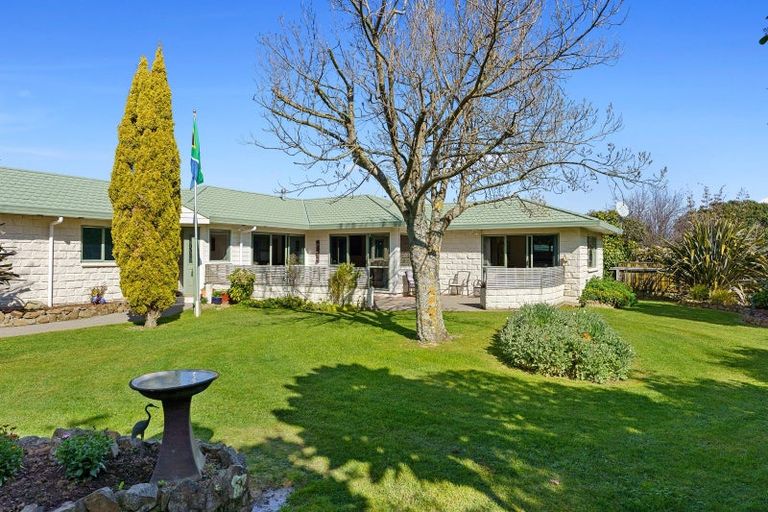 Photo of property in 10 Tararua Crescent, Otaki, 5512