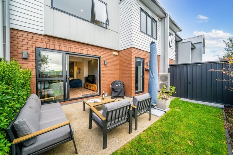 Photo of property in 15 Moki Place, Long Bay, Auckland, 0630