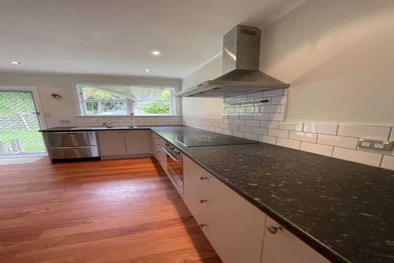 Photo of property in 370 George Street, Stokes Valley, Lower Hutt, 5019