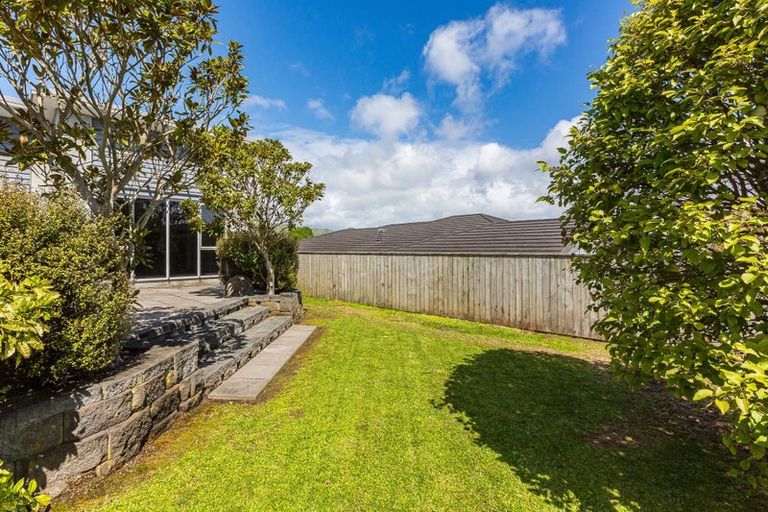 Photo of property in 2 Nelson Avenue, Aotea, Porirua, 5024