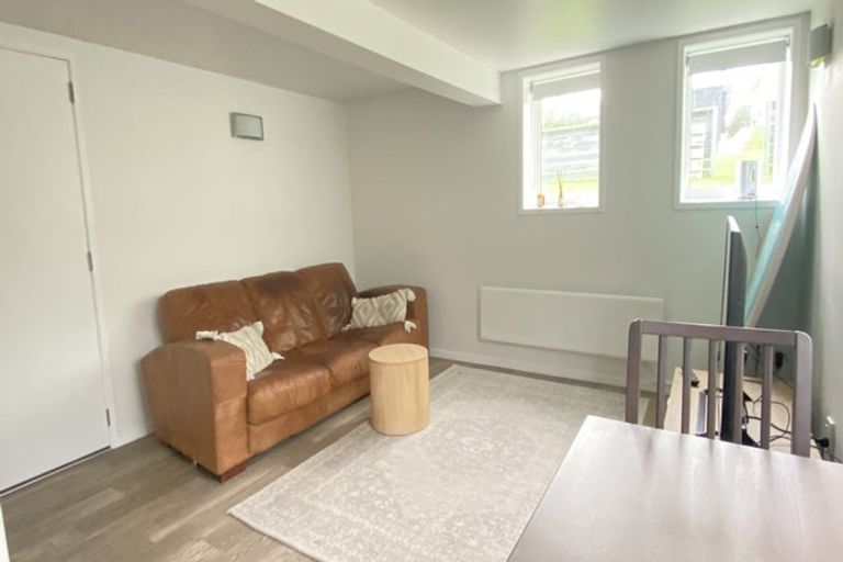 Photo of property in 42 Pitau Road, Mount Maunganui, 3116