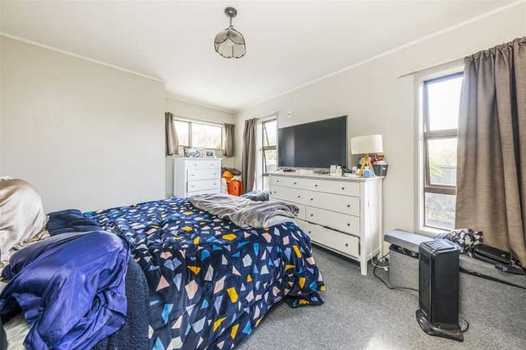 Photo of property in 1/1 Peguero Place, Totara Heights, Auckland, 2105