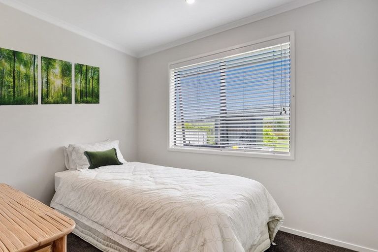 Photo of property in 32 Robert Hastie Drive, Mangawhai, 0573