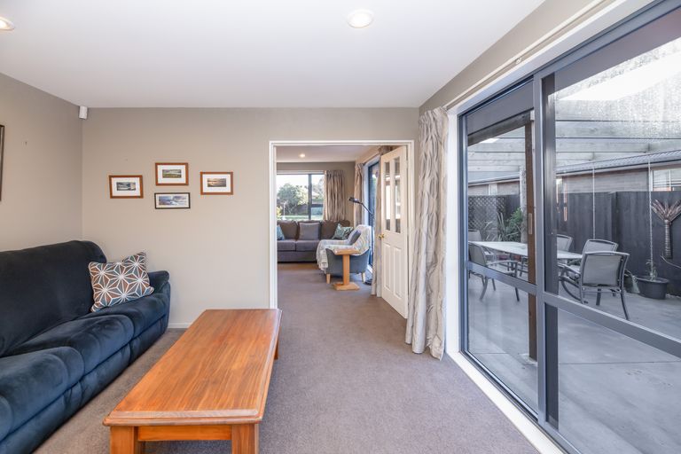 Photo of property in 18 Durrell Way, Rolleston, 7614