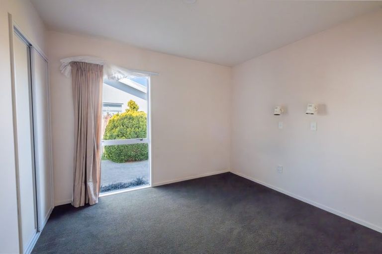 Photo of property in 1/49 Westgrove Avenue, Avonhead, Christchurch, 8042