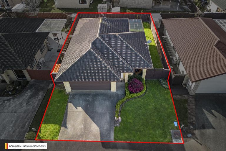 Photo of property in 16 Stellata Court, Randwick Park, Auckland, 2105