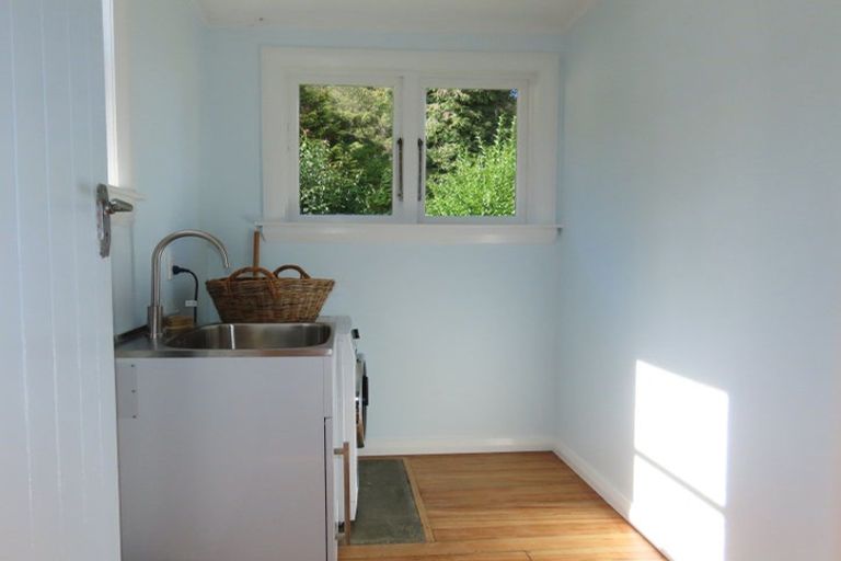 Photo of property in 4 Broadway, Reefton, 7830