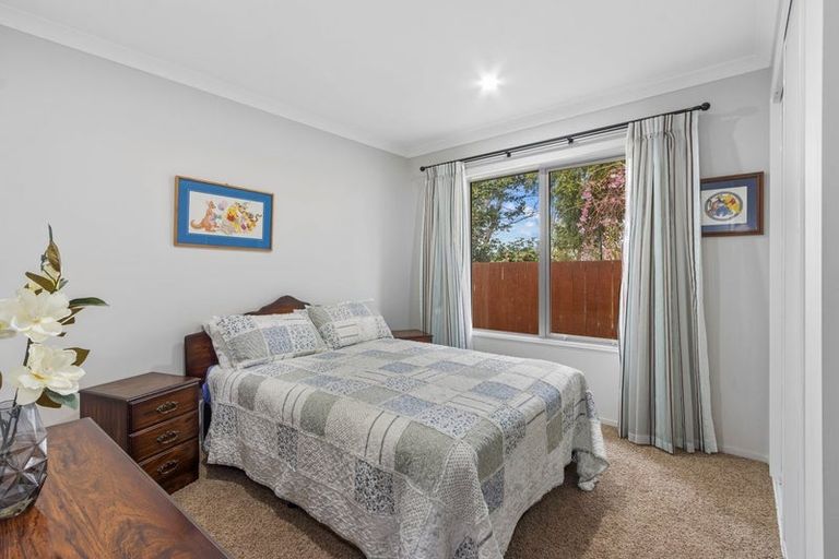 Photo of property in 92 Halberg Street, Dallington, Christchurch, 8061