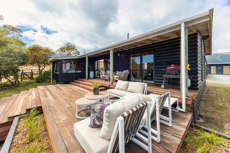 Photo of property in 245 Te Hapua Road, Te Horo, Otaki, 5581