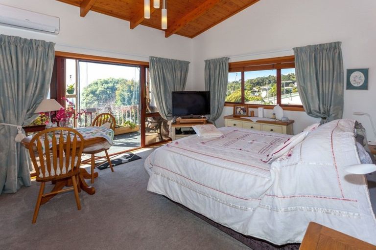 Photo of property in 124 Titiro Place, Onemana, Whangamata, 3691