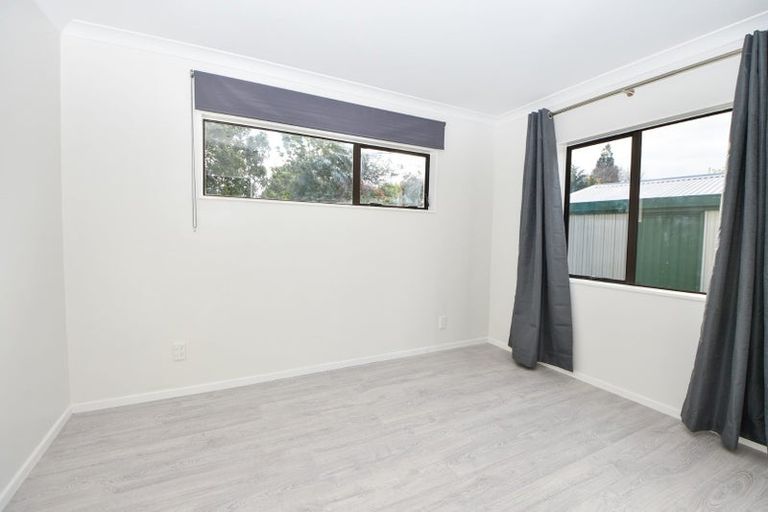 Photo of property in 52 Frederick Street, Carterton, 5713