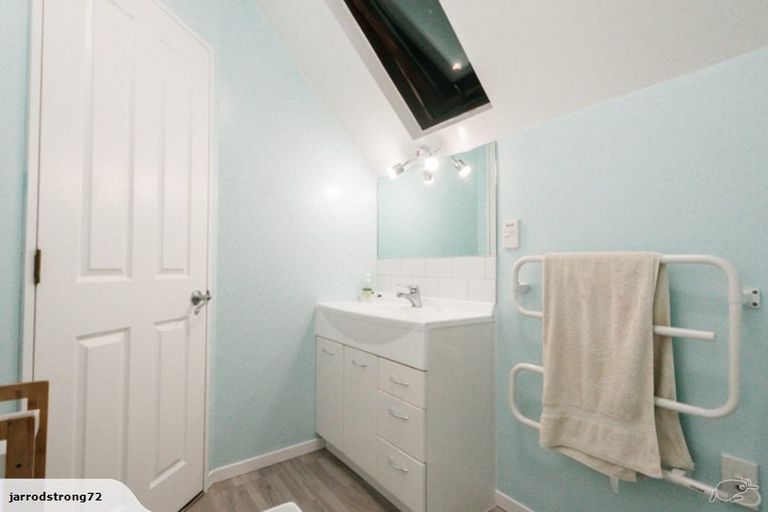 Photo of property in 9/33 Hiropi Street, Newtown, Wellington, 6021