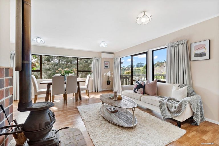 Photo of property in 10a Stillwater Crescent, Stillwater, Silverdale, 0993