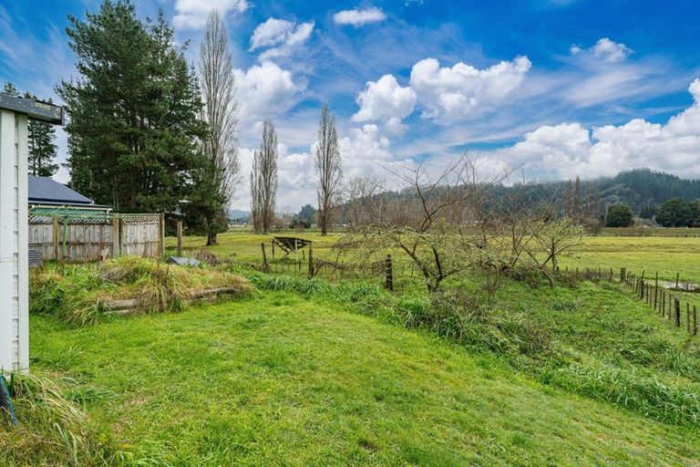 Photo of property in 12 Marsack Road, Taumarunui, 3992
