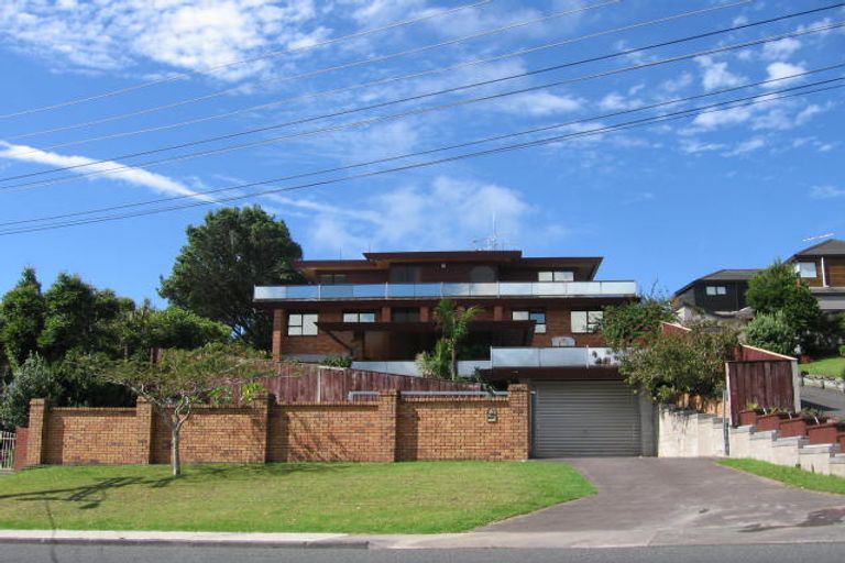 Photo of property in 911 Beach Road, Waiake, Auckland, 0630