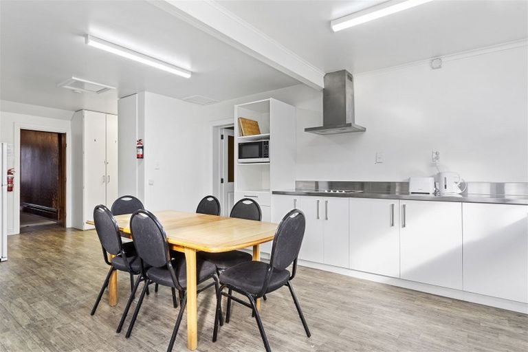 Photo of property in 147 Olliviers Road, Phillipstown, Christchurch, 8011