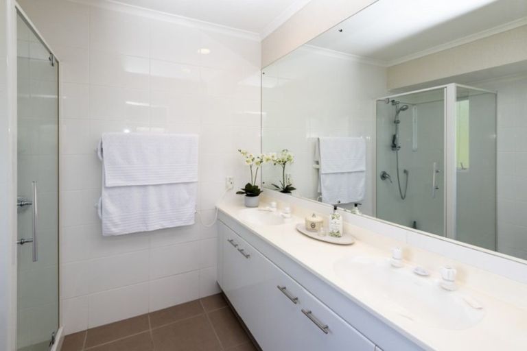 Photo of property in 17 Highgate Place, Somerville, Auckland, 2014