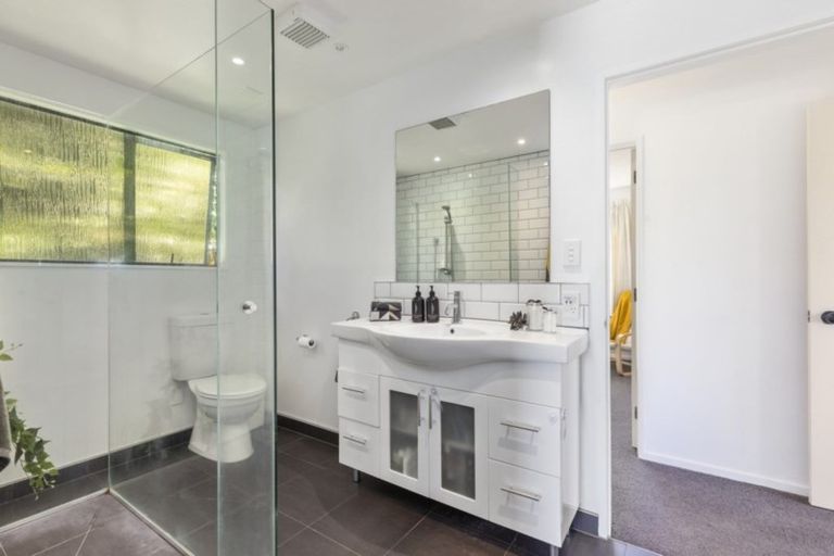 Photo of property in 6b Jacaranda Grove, Maungaraki, Lower Hutt, 5010