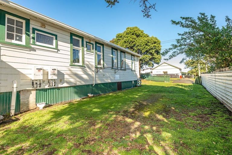 Photo of property in 19 Ruapehu Street, Castlecliff, Wanganui, 4501