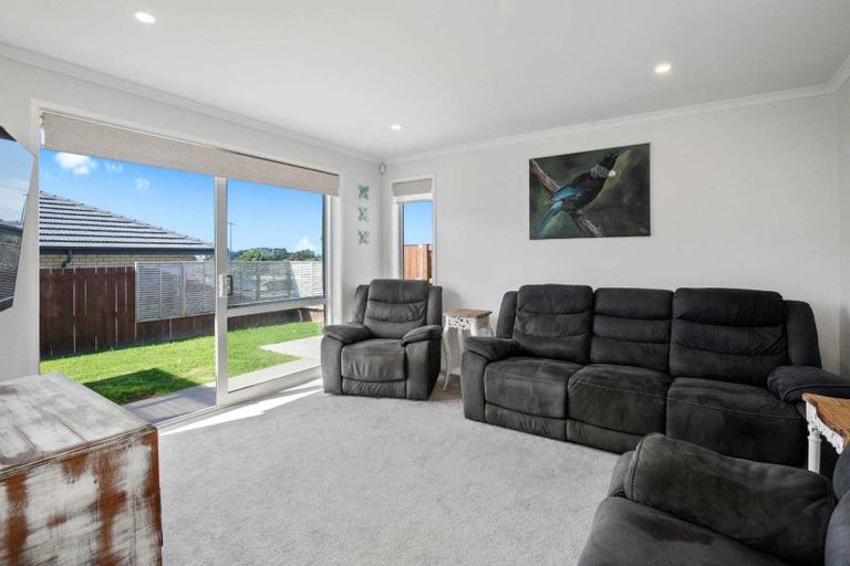 Photo of property in 2 Okohaka Avenue, Glenbrook, Waiuku, 2681