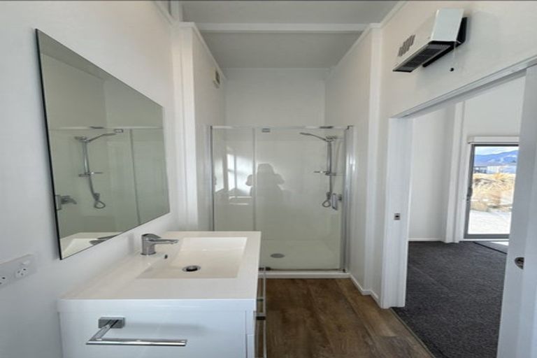 Photo of property in 29 Dingle Street, Lake Hawea, Wanaka, 9382