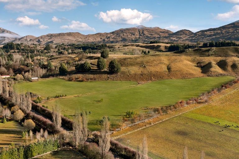 Photo of property in 99 Speargrass Flat Road, Speargrass Flat, Queenstown, 9371