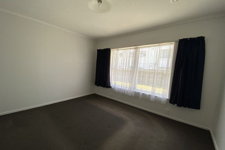 Photo of property in 1/760 Beach Road, Browns Bay, Auckland, 0630