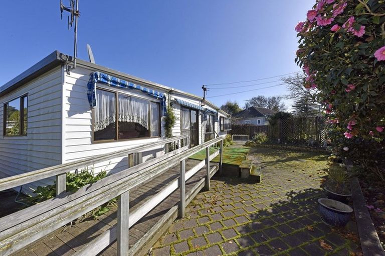 Photo of property in 1/25 Aorangi Road, Bryndwr, Christchurch, 8053