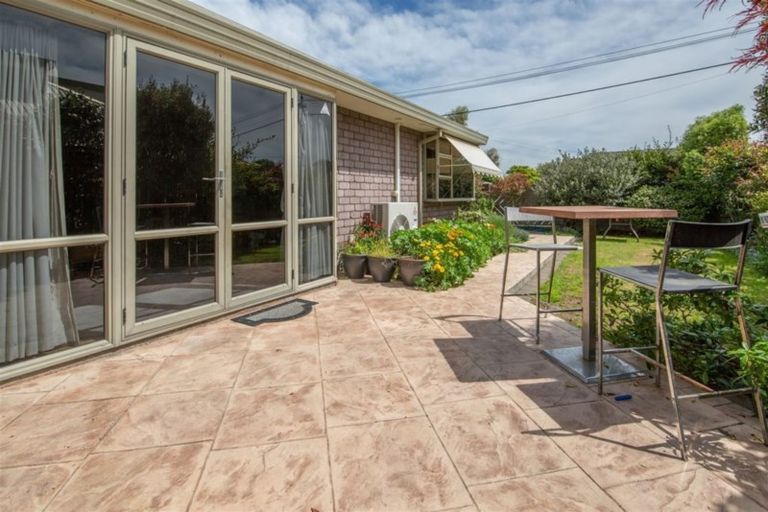 Photo of property in 23 Middleton Road, Upper Riccarton, Christchurch, 8041