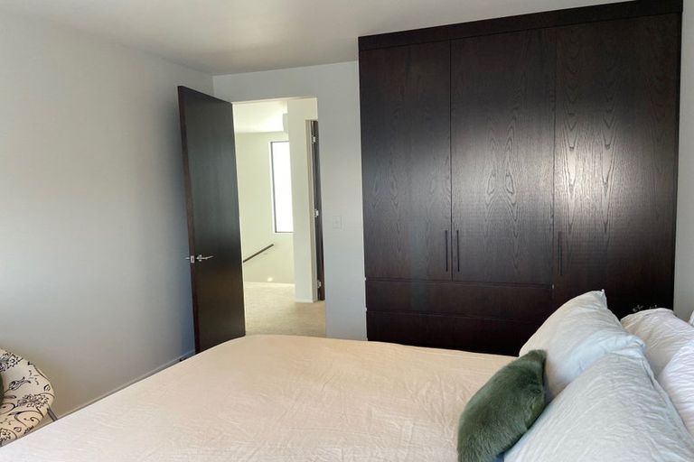 Photo of property in 13 Sharon Road, Waiake, Auckland, 0630