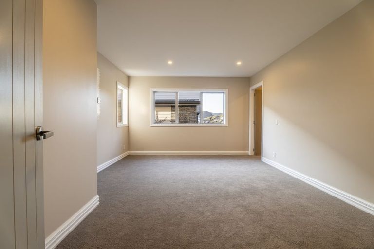 Photo of property in 24 Farnworth Terrace, Churton Park, Wellington, 6037