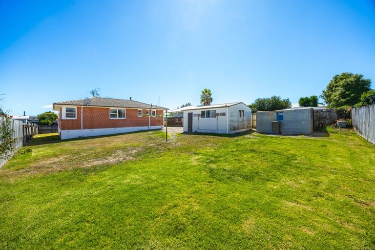 Photo of property in 18 Tairere Crescent, Rosehill, Papakura, 2113