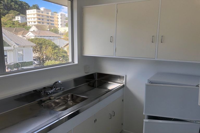 Photo of property in 67 Ellice Street, Mount Victoria, Wellington, 6011