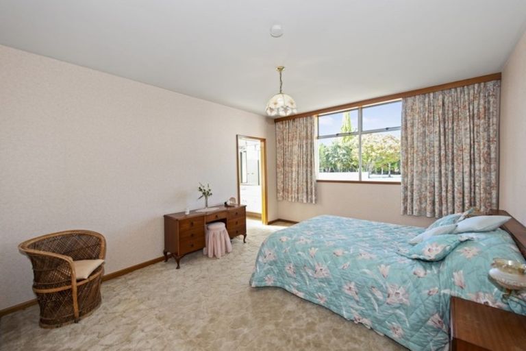 Photo of property in 24 Guinness Crescent, Ilam, Christchurch, 8041