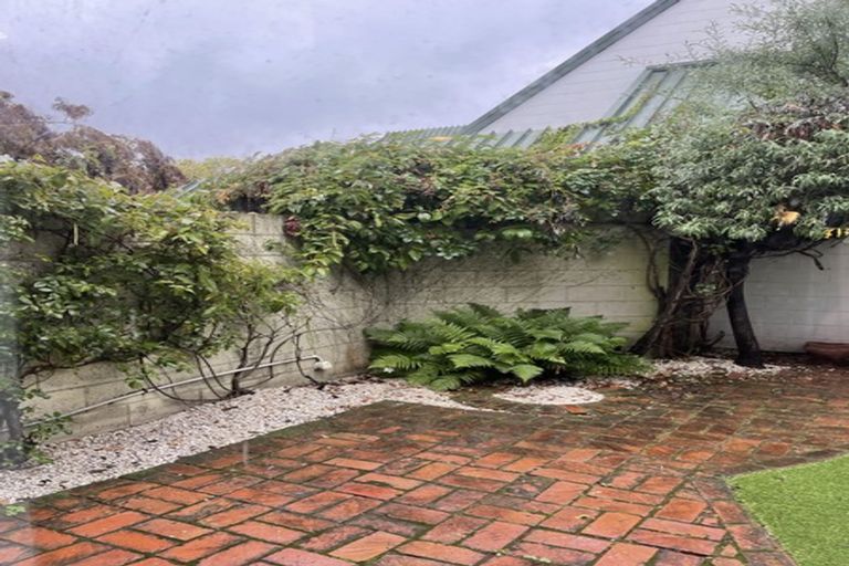 Photo of property in 2/12 Shrewsbury Street, Merivale, Christchurch, 8014