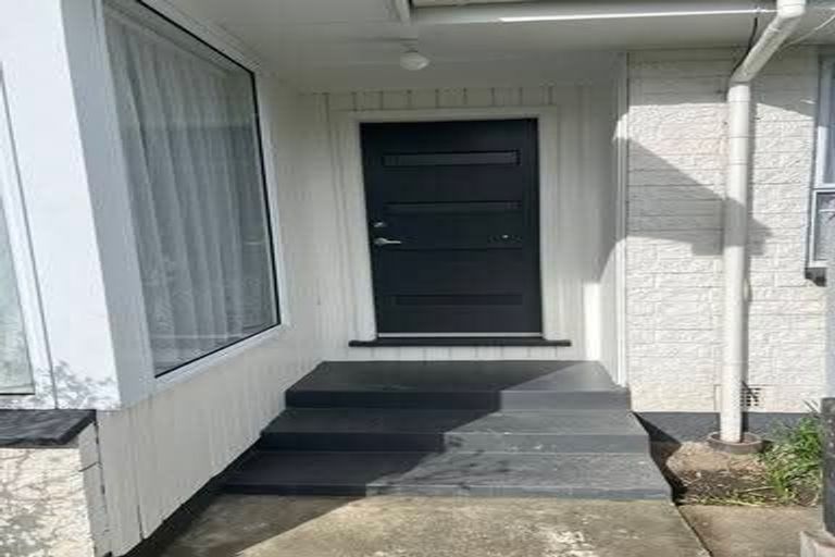 Photo of property in 16 Wingate Street, Redwood, Christchurch, 8051
