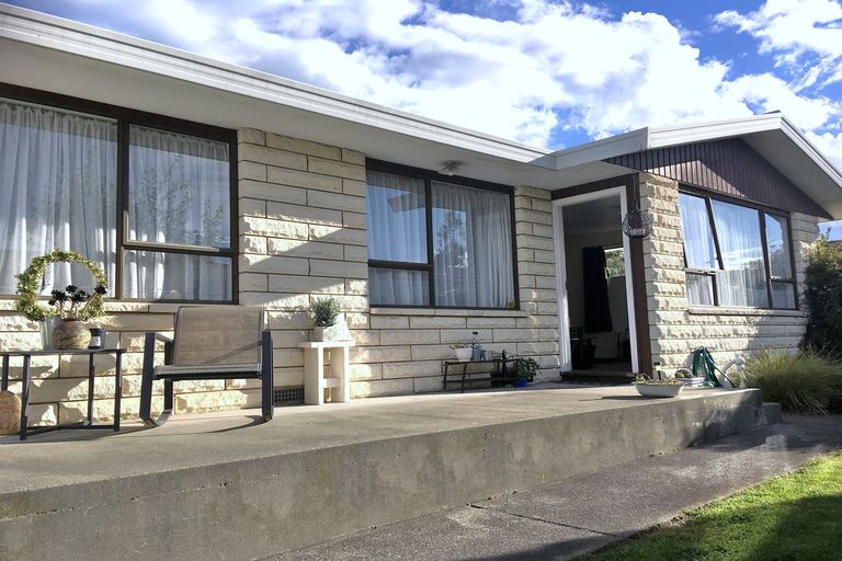 Photo of property in 3/92 Avenue Road, West End, Timaru, 7910