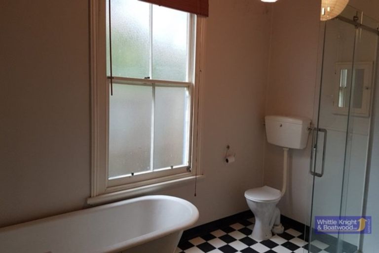 Photo of property in 30 Taupata Street, Redcliffs, Christchurch, 8081