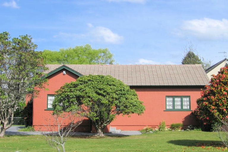 Photo of property in 1b Waiwhero Street, Mangakakahi, Rotorua, 3015