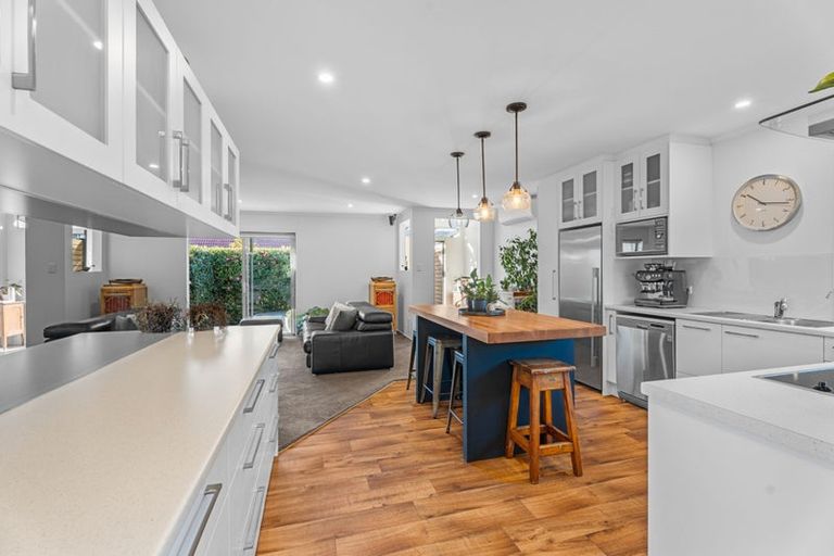 Photo of property in 2/18 Davita Place, Farm Cove, Auckland, 2012