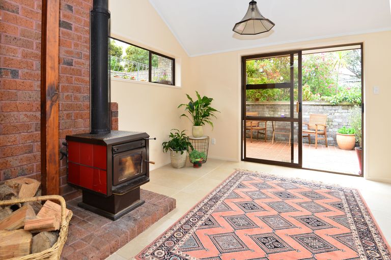 Photo of property in 77 Swann Beach Road, Stanmore Bay, Whangaparaoa, 0932